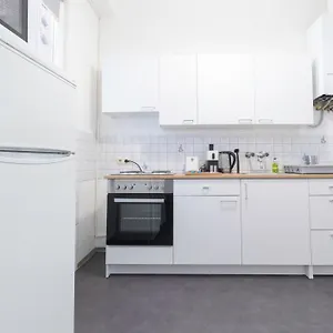 Maerzstrasse Apartment